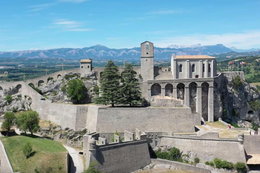 Haut De Villa Renovee En 2023 Saint-Maime Esterno foto
